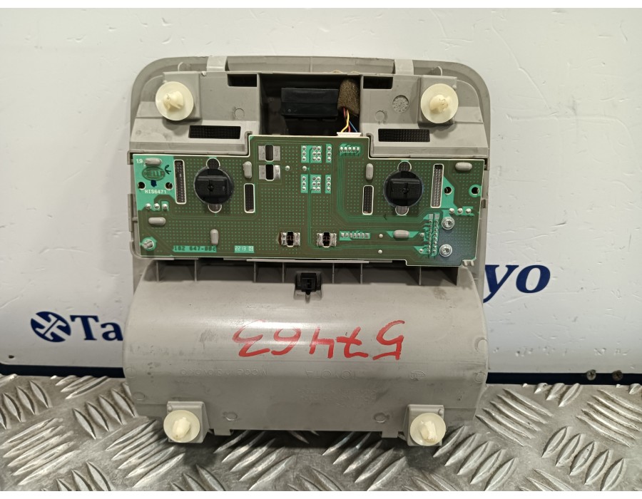 Recambio de luz interior para toyota auris 1.4 turbodiesel cat referencia OEM IAM 8126002480AD  2JM01103301