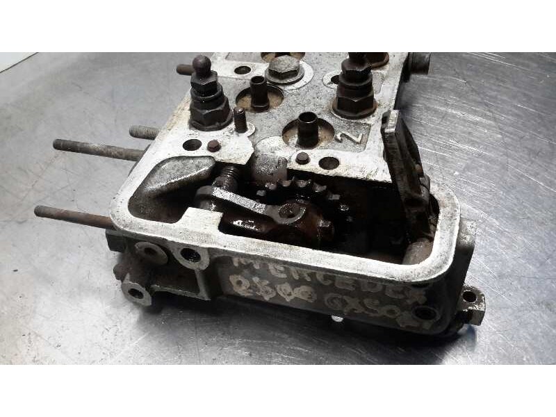 Recambio de culata para mercedes-benz clase e (w114/w115) berlina 2.8 referencia OEM IAM 1140160801  