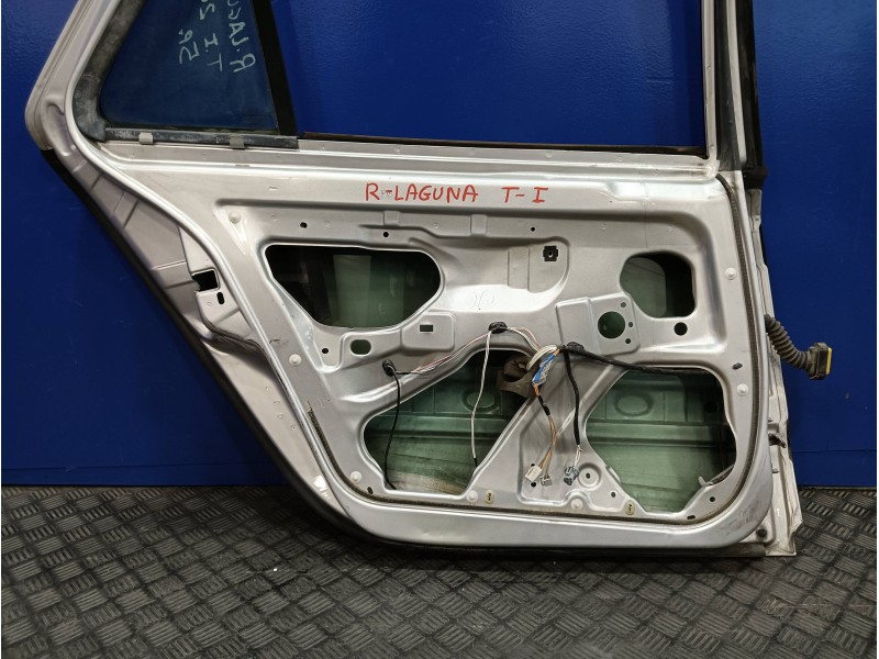Recambio de puerta trasera izquierda para renault laguna ii (bg0) referencia OEM IAM  159834 