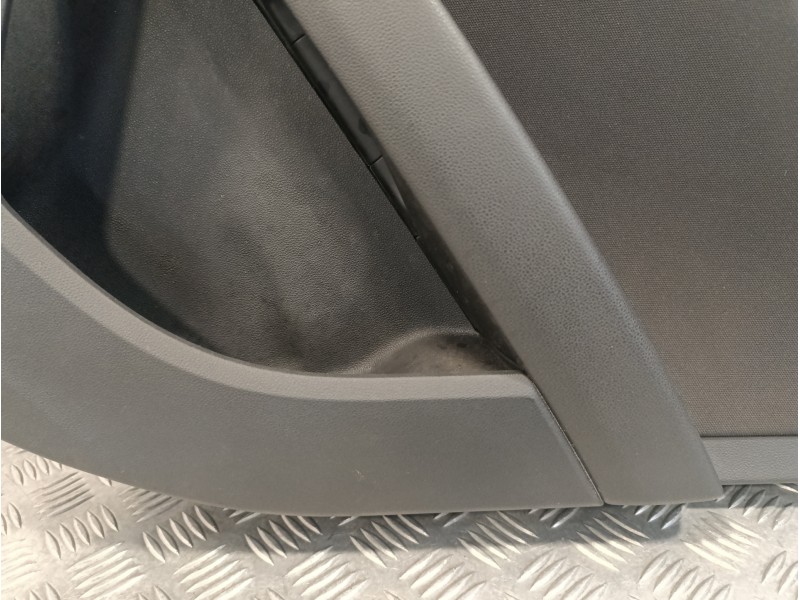 Recambio de guarnecido puerta trasera derecha para seat leon (5f1) 1.6 tdi referencia OEM IAM 5F4867134R  