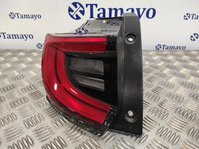 Recambio de piloto trasero izquierdo para toyota yaris (xpa1f/mxph11/chxnbw) hybrid 1.5cc referencia OEM IAM 81561K0040  