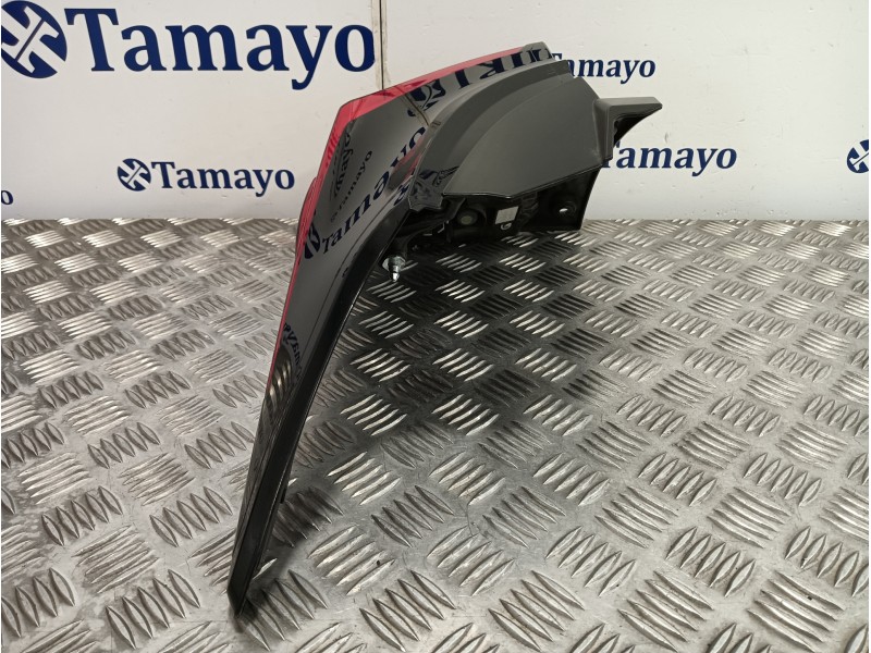 Recambio de piloto trasero derecho para toyota yaris (xpa1f/mxph11/chxnbw) hybrid 1.5cc referencia OEM IAM 81551K0040  