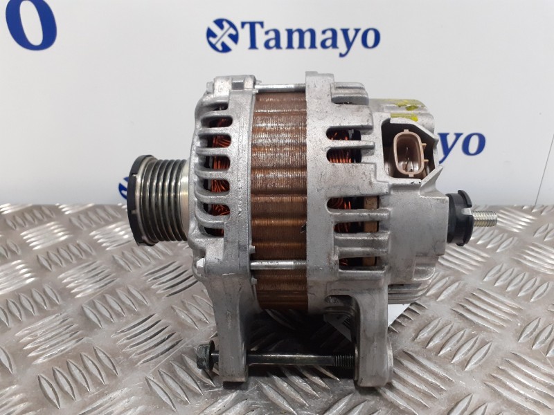 Recambio de alternador para nissan juke (f15) kuro referencia OEM IAM A2TJ1381  231001KM1A
