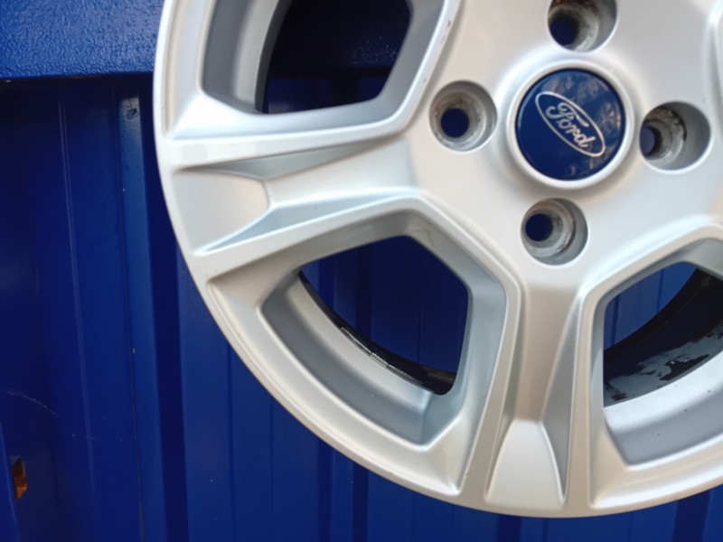 Recambio de llanta para ford tourneo courier (c4a) referencia OEM IAM ET75-1007-AB  