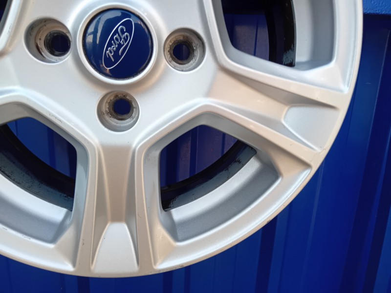 Recambio de llanta para ford tourneo courier (c4a) referencia OEM IAM ET75-1007-AB  