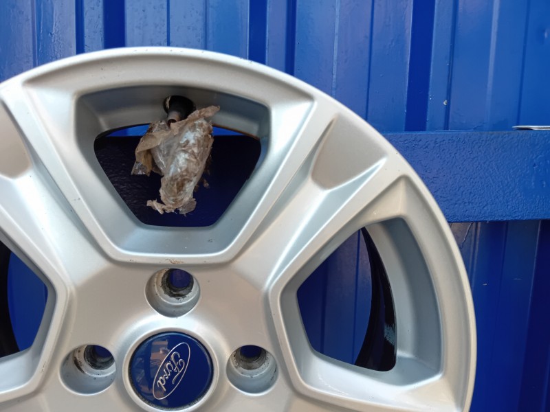 Recambio de llanta para ford tourneo courier (c4a) referencia OEM IAM ET75-1007-AB  