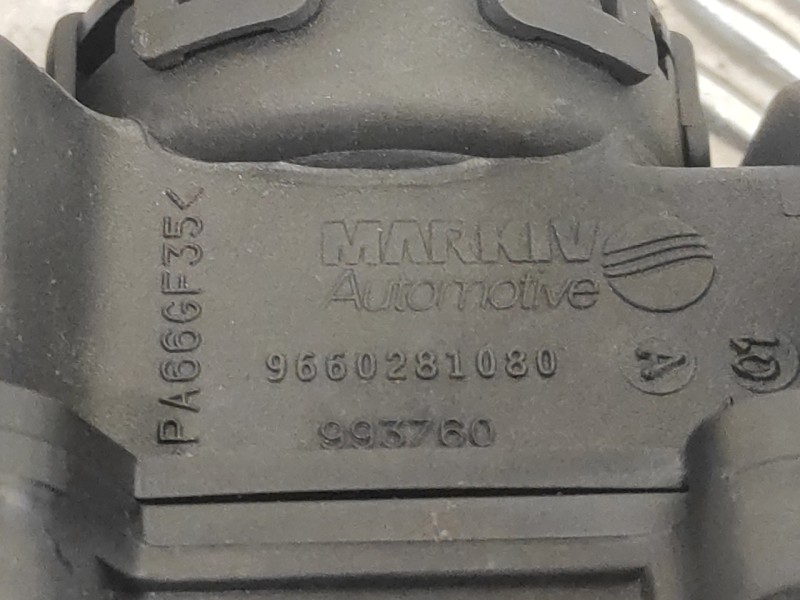 Recambio de tapa balancines para citroën berlingo 1.6 16v hdi referencia OEM IAM 9660281080  