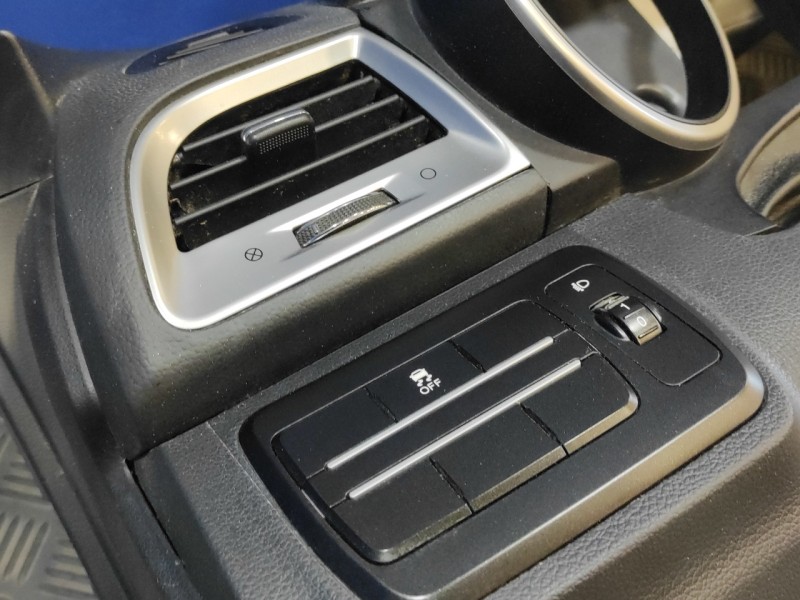 Recambio de salpicadero para ssangyong tivoli premium 4x2 referencia OEM IAM   