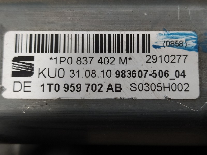 Recambio de elevalunas delantero derecho para seat leon (1p1) referencia OEM IAM 1P0837402M S0305H002 1T0959702AB