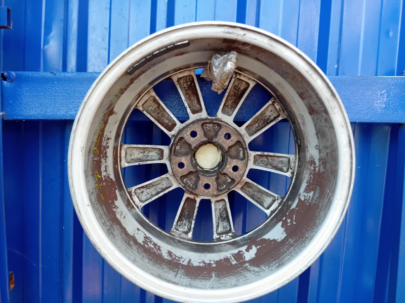 Recambio de llanta para hyundai i40 referencia OEM IAM 529103Z610  