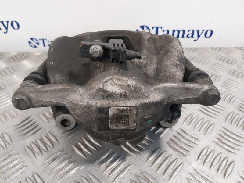 Recambio de pinza freno delantera derecha para mercedes-benz clase gla (w156) referencia OEM IAM 320X30  