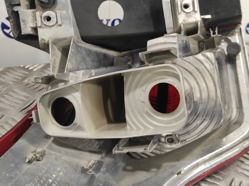 Recambio de piloto trasero derecho para citroën c4 grand picasso 2.0 hdi fap referencia OEM IAM 9653547480  