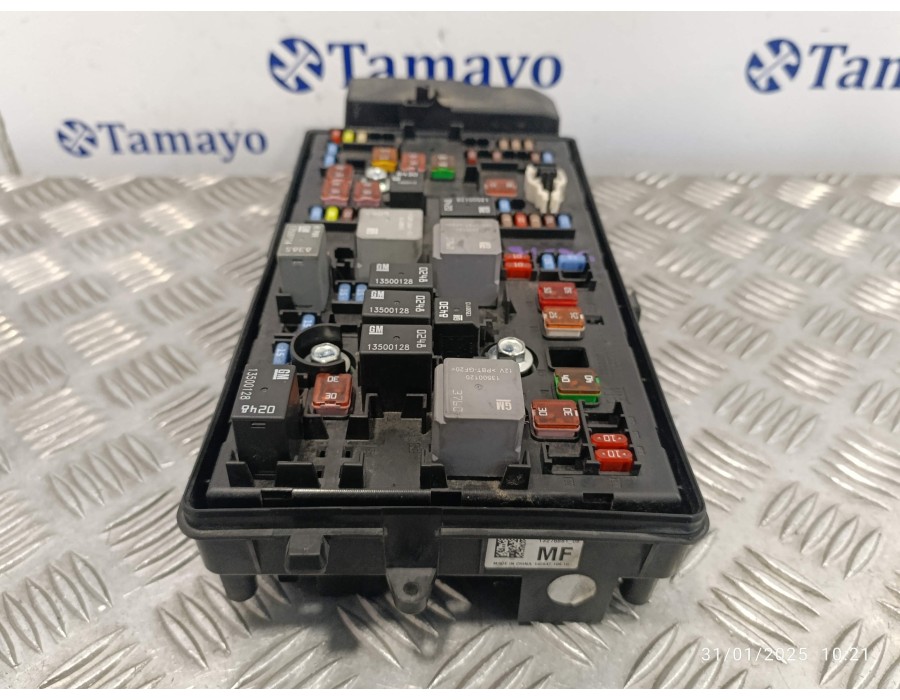 Recambio de caja reles / fusibles para opel insignia berlina 2.0 cdti cat referencia OEM IAM 544949969 13275881 13255300