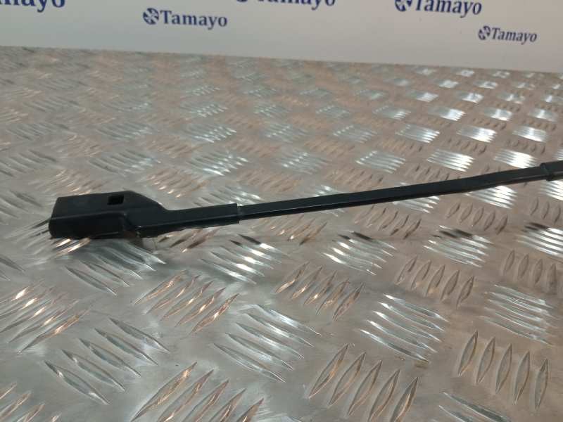 Recambio de brazo limpia delantero derecho para opel adam referencia OEM IAM 13354349  