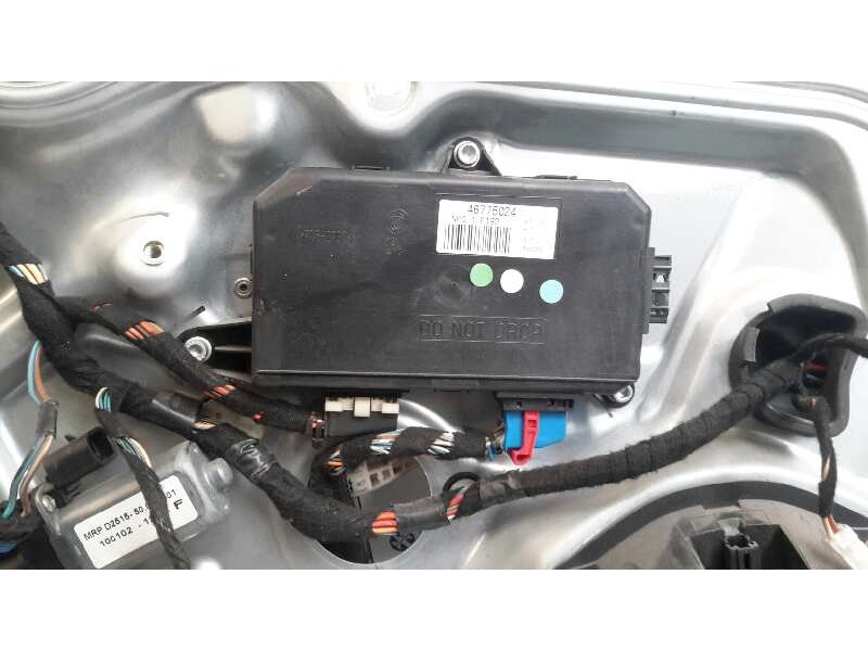Recambio de elevalunas delantero izquierdo para fiat stilo (192) 1.9 jtd cat referencia OEM IAM D251550  