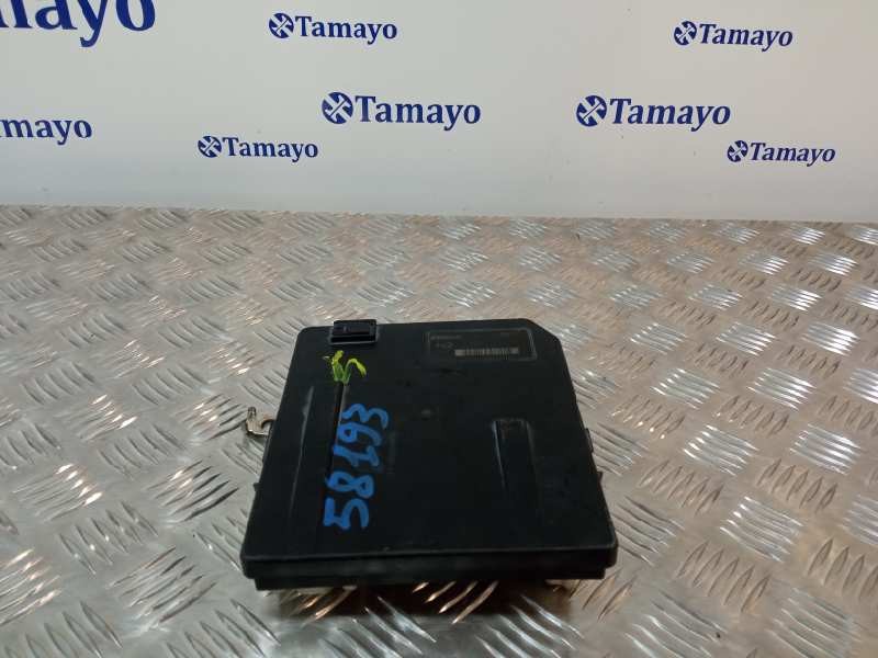 Recambio de caja reles / fusibles para renault megane ii berlina 3p referencia OEM IAM 8200481866  519158083