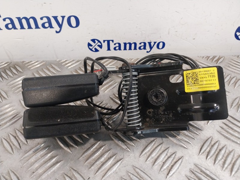 Recambio de enganche cinturon trasero central para opel adam referencia OEM IAM 34139687  13357735