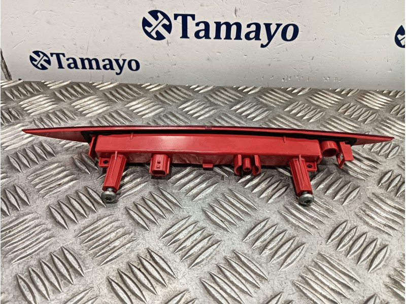 Recambio de piloto trasero central para smart forfour eq referencia OEM IAM 265900344R  89250031