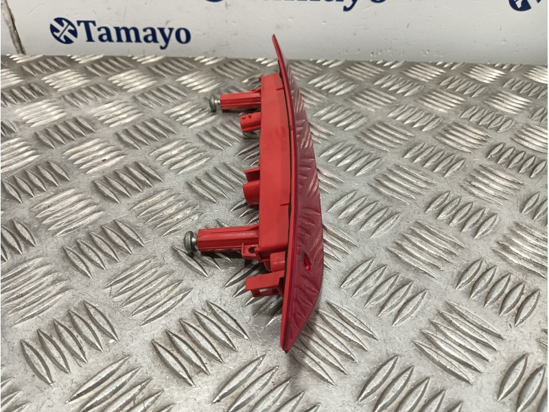 Recambio de piloto trasero central para smart forfour eq referencia OEM IAM 265900344R  89250031