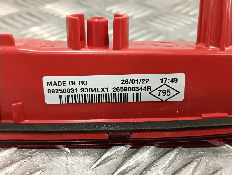 Recambio de piloto trasero central para smart forfour eq referencia OEM IAM 265900344R  89250031