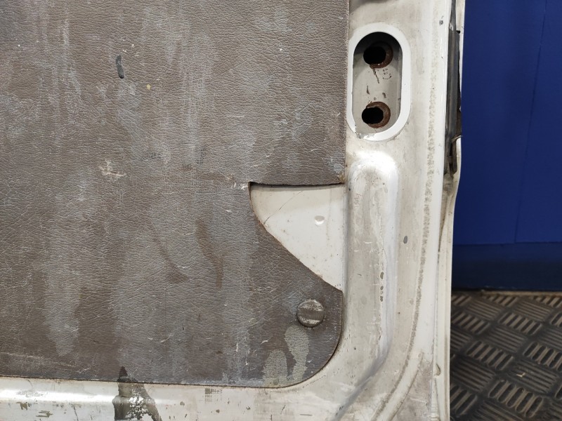 Recambio de puerta trasera carga izquierda para renault master desde ´98 referencia OEM IAM  167895 