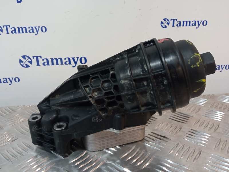 Recambio de enfriador aceite motor para mercedes-benz clase gla (w156) referencia OEM IAM A2701800810  67402302