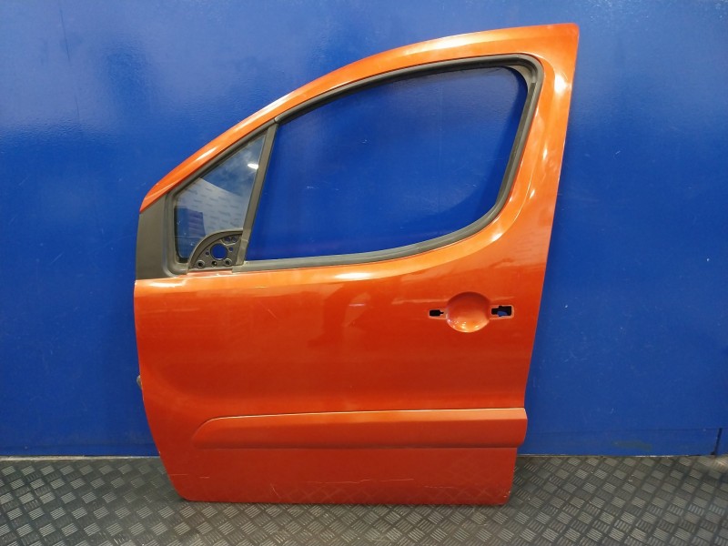 Recambio de puerta delantera izquierda para peugeot partner kombi referencia OEM IAM   