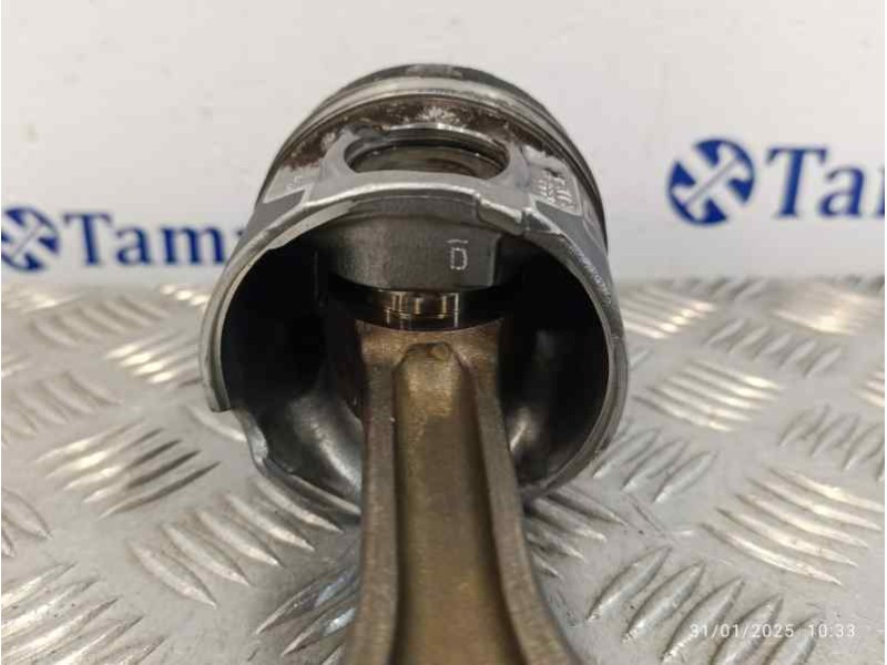 Recambio de biela para land rover discovery sport referencia OEM IAM 083155  