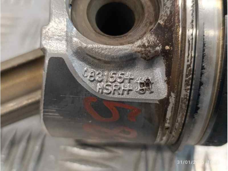 Recambio de biela para land rover discovery sport referencia OEM IAM 083155  
