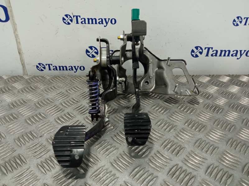 Recambio de pedal freno para peugeot partner kombi referencia OEM IAM 0943211408  
