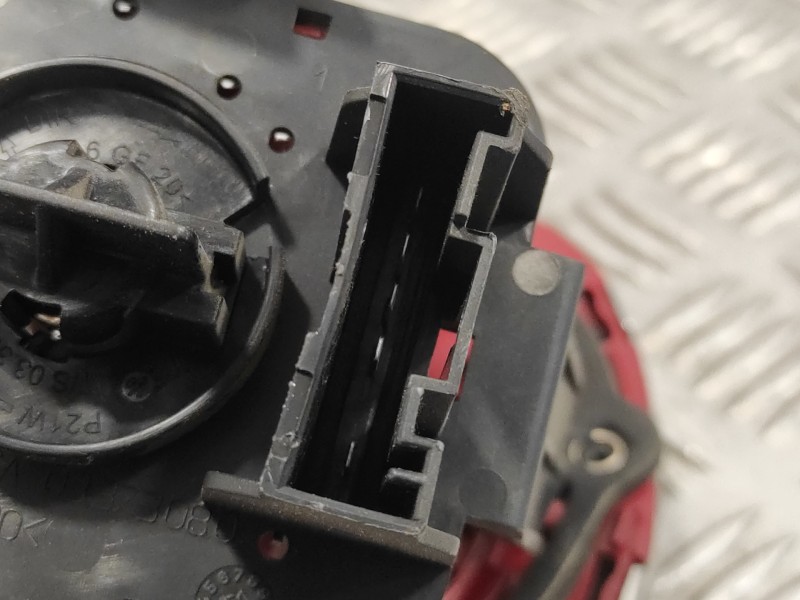 Recambio de piloto trasero izquierdo para bmw mini (r56) 1.6 16v cat referencia OEM IAM 2751307 0337300 2753625