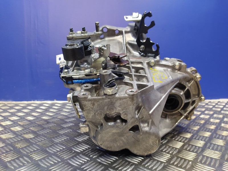 Recambio de caja cambios para toyota aygo 1.0 cat referencia OEM IAM 1KRFE  