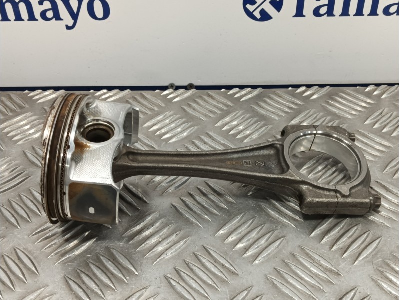 Recambio de piston para mazda 3 berlina (bp) referencia OEM IAM KS1275  