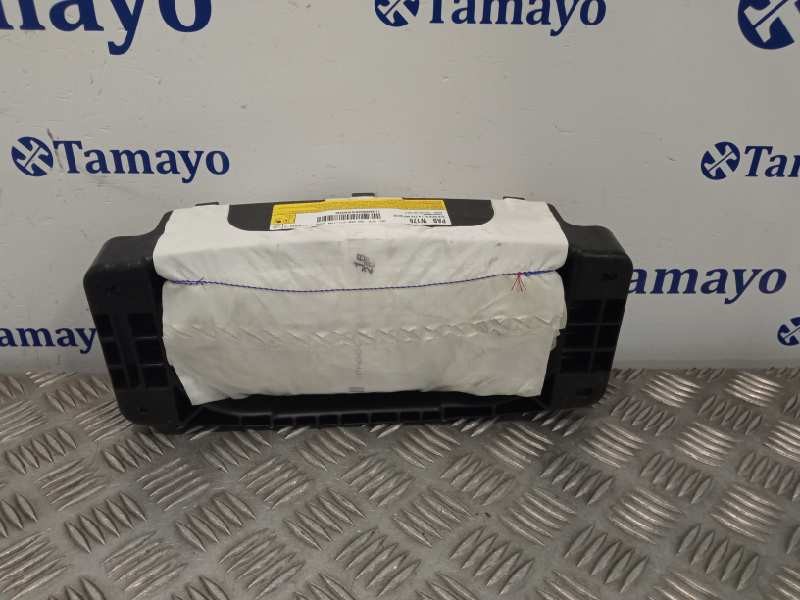 Recambio de airbag delantero derecho para mercedes-benz clase gla (w156) referencia OEM IAM A1768600002  618237602