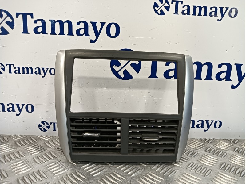 Recambio de rejilla aireadora para subaru forester s12 2.0 diesel cat referencia OEM IAM 66110FG020  