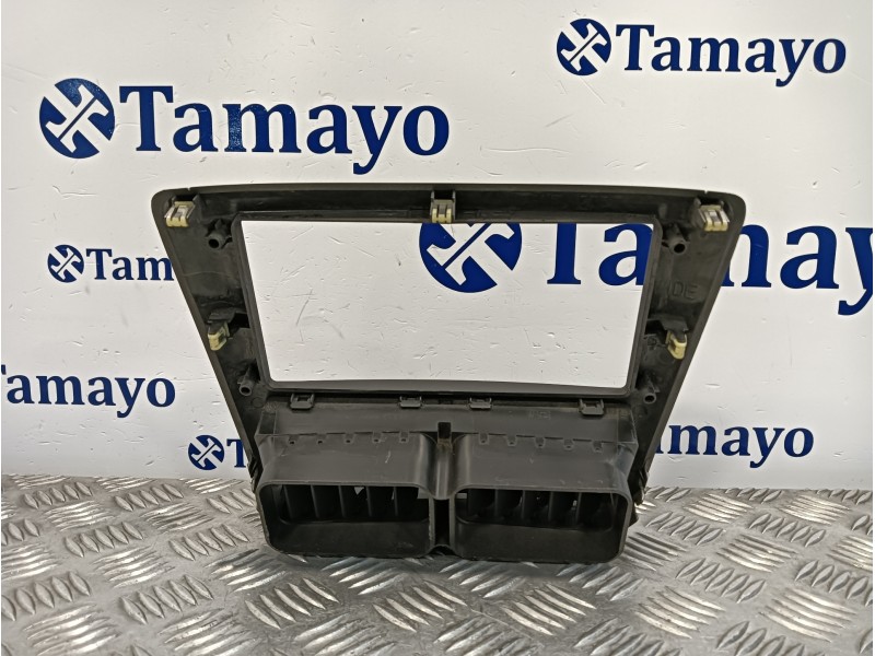 Recambio de rejilla aireadora para subaru forester s12 2.0 diesel cat referencia OEM IAM 66110FG020  