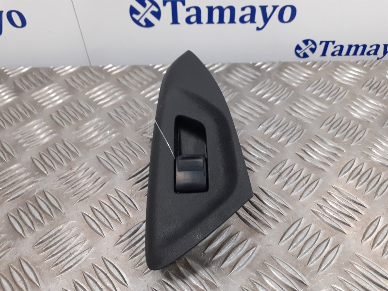 Recambio de mando elevalunas delantero derecho para toyota aygo 1.0 cat referencia OEM IAM   