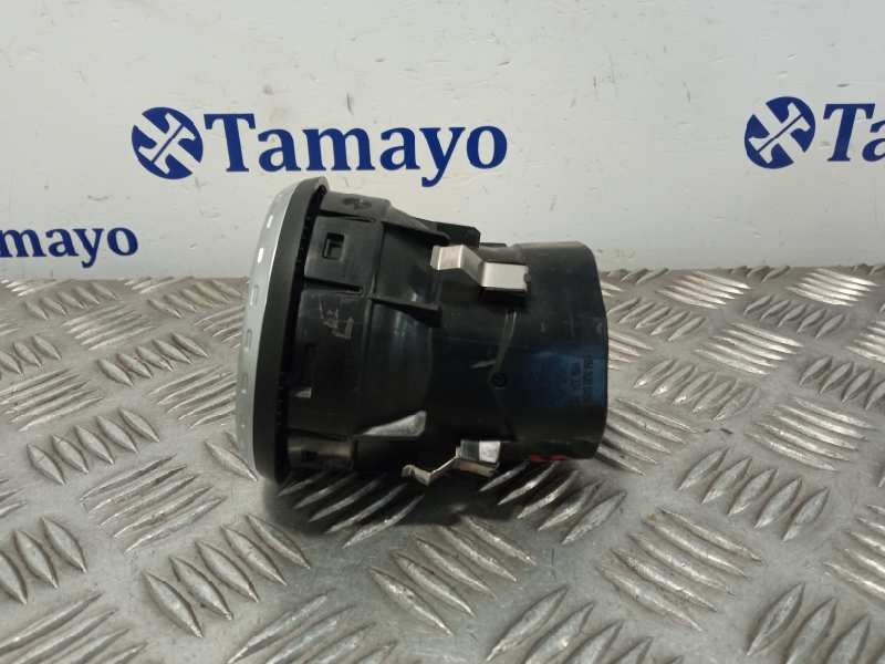 Recambio de rejilla aireadora para mercedes-benz clase gla (w156) referencia OEM IAM A1568300154  Y093243100D