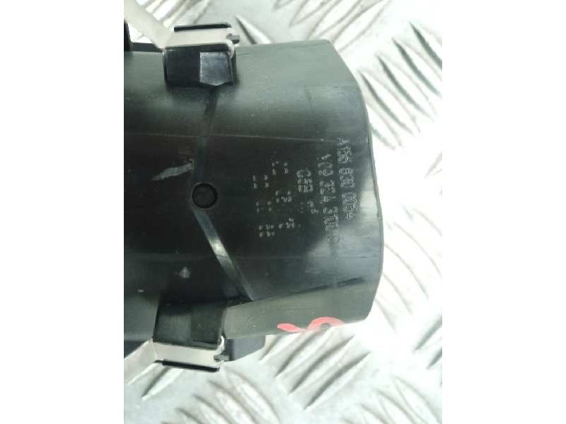 Recambio de rejilla aireadora para mercedes-benz clase gla (w156) referencia OEM IAM A1568300154  Y093243100D