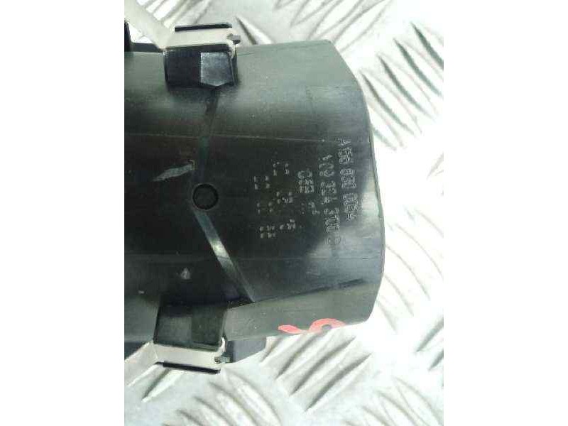 Recambio de rejilla aireadora para mercedes-benz clase gla (w156) referencia OEM IAM A1568300154  Y093243100D