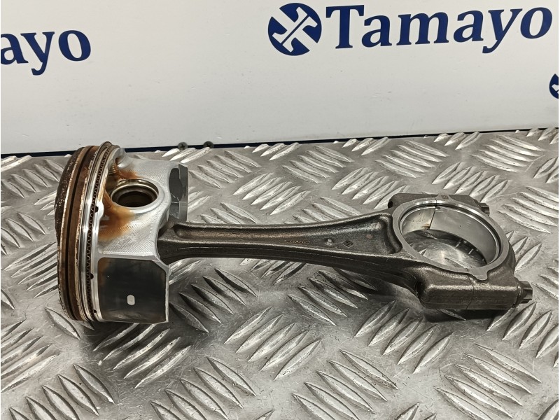 Recambio de piston para mazda 3 berlina (bp) referencia OEM IAM KS1275  