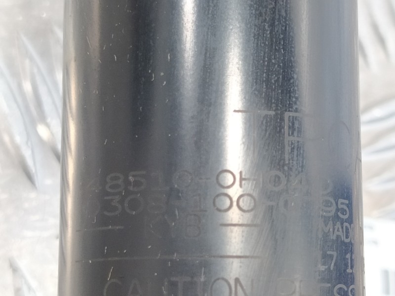 Recambio de amortiguador delantero derecho para toyota aygo 1.0 cat referencia OEM IAM 485100H040  03081000795