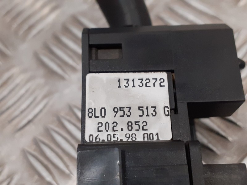 Recambio de mando multifuncion para audi a6 berlina (4b2) 2.4 v6 30v referencia OEM IAM 8L0953513G  