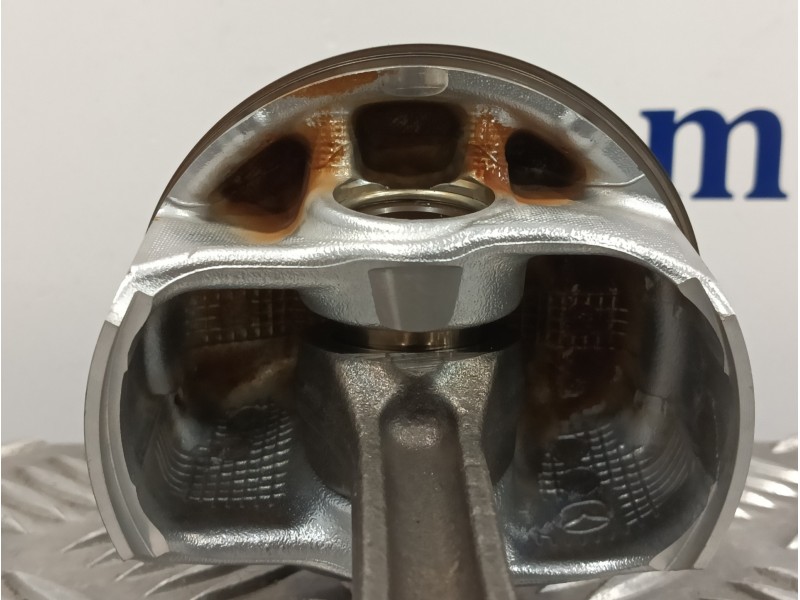 Recambio de piston para mazda 3 berlina (bp) referencia OEM IAM KS1275  