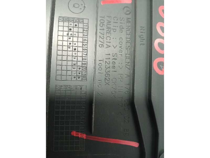 Recambio de moldura para mercedes-benz clase gla (w156) referencia OEM IAM A1766800289 T0517276 1123362X