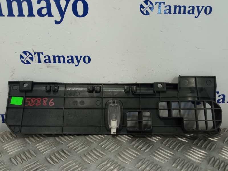 Recambio de moldura para mercedes-benz clase gla (w156) referencia OEM IAM A1766800106 T0517274 1123369X