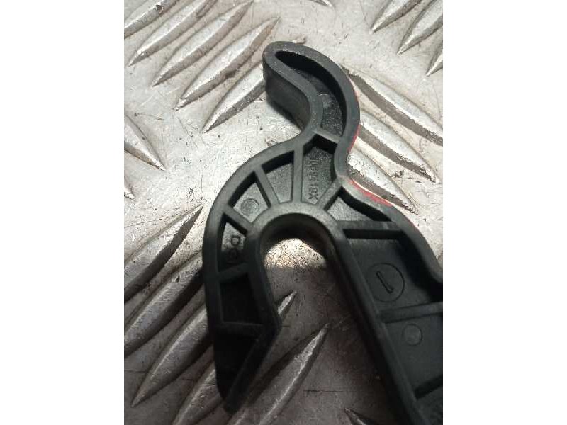 Recambio de soporte para mercedes-benz clase gla (w156) referencia OEM IAM 1089419X  