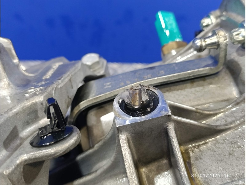 Recambio de caja cambios para renault megane iv berlina 5p referencia OEM IAM TL4072  