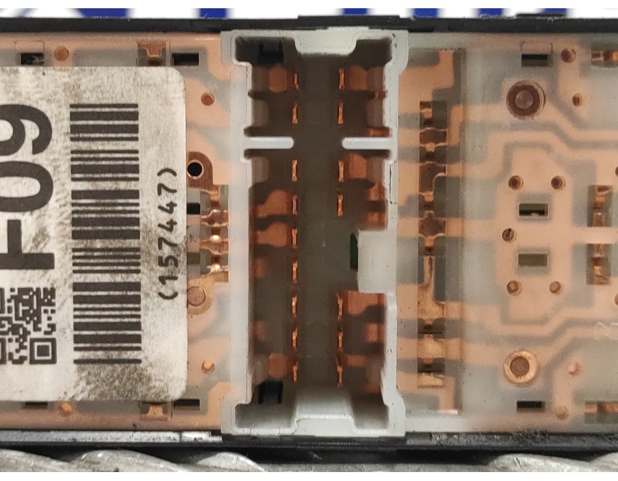 Recambio de mando elevalunas delantero izquierdo para subaru forester s12 2.0 diesel cat referencia OEM IAM 157447  