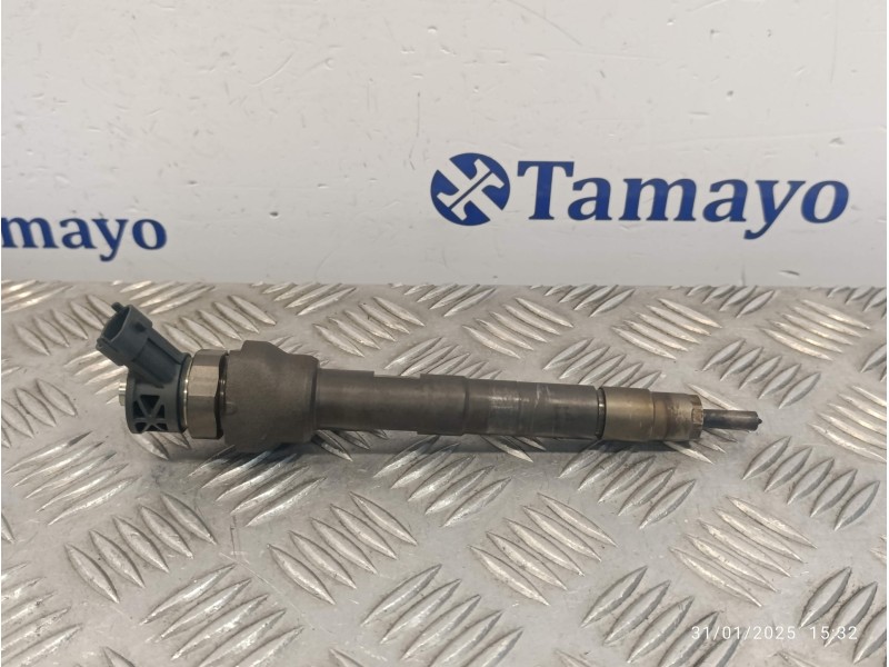 Recambio de inyector para land rover discovery sport referencia OEM IAM G4D39K546AA  0445110654